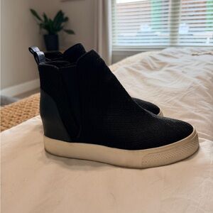 Steve Madden wedges